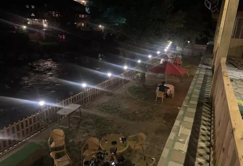 هتل The Bright Side Resort