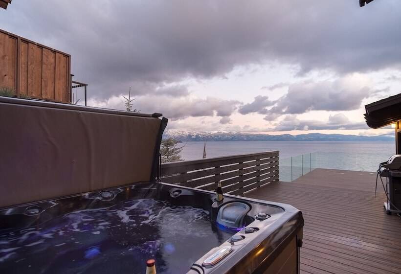 Lakeview By Avantstay Private Waterfront Cabin On Lake Tahoe W/ Hot Tub & Views