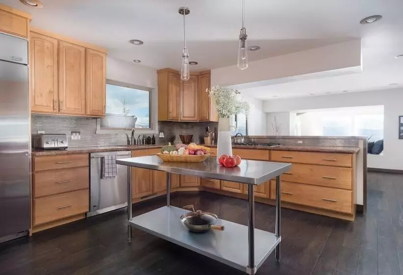 Lakeview By Avantstay Private Waterfront Cabin On Lake Tahoe W/ Hot Tub & Views