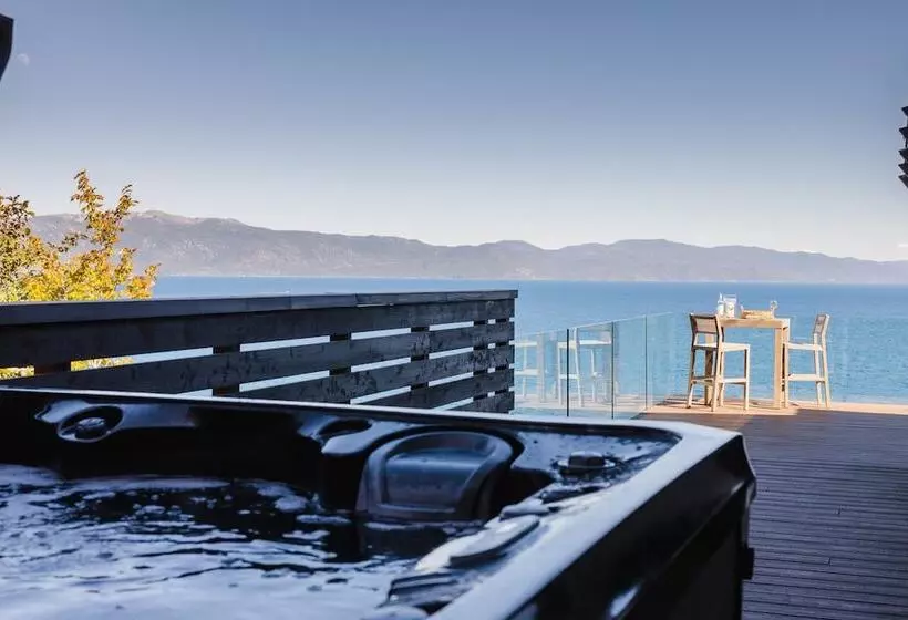 Lakeview By Avantstay Private Waterfront Cabin On Lake Tahoe W/ Hot Tub & Views