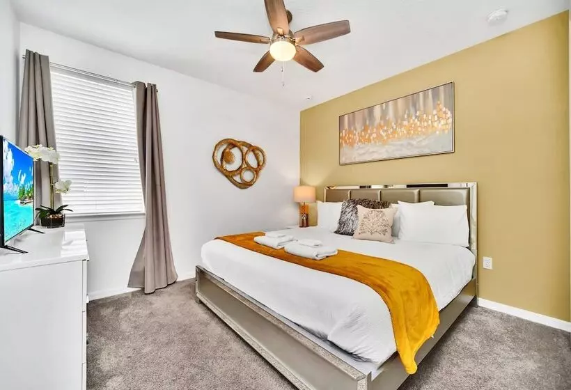 New Decor With Mickey, Nemo, Tinkerbell & Star Wars Rooms! Private Pool And Game Room