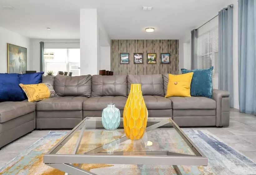 New Decor With Mickey, Nemo, Tinkerbell & Star Wars Rooms! Private Pool And Game Room