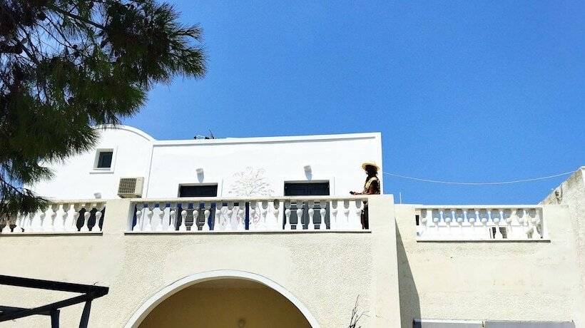 Perissa Art Villa   Kitchen & Washing Machine