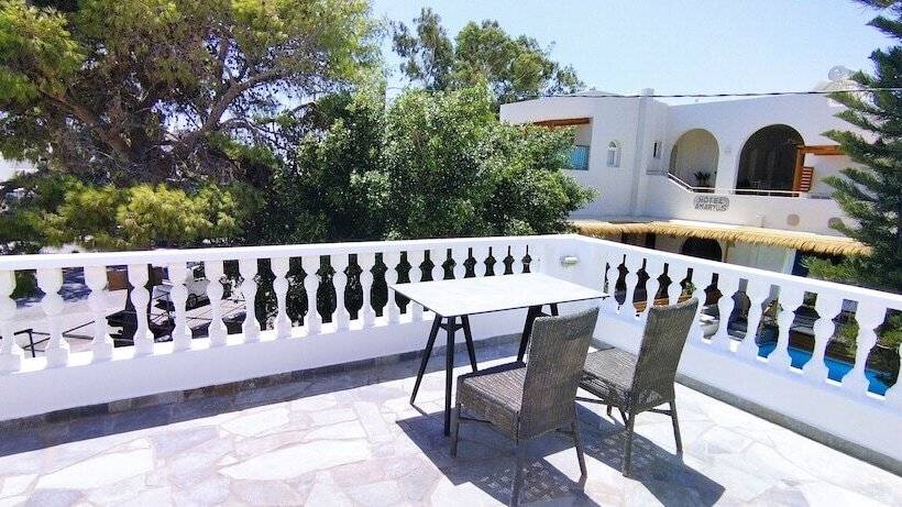 Perissa Art Villa   Kitchen & Washing Machine