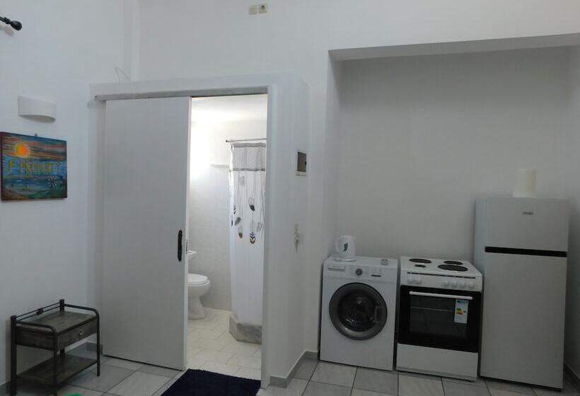 Perissa Art Villa   Kitchen & Washing Machine