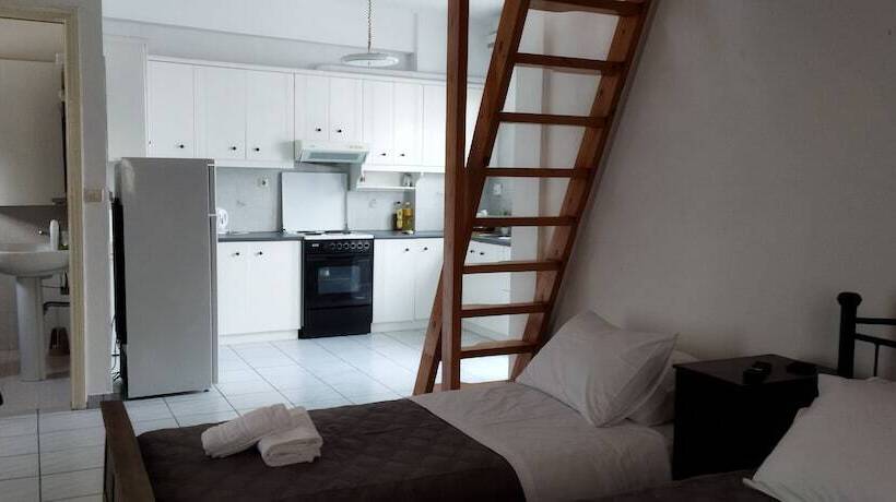 Perissa Art Villa   Kitchen & Washing Machine