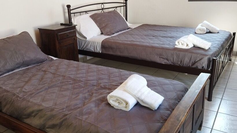 Perissa Art Villa   Kitchen & Washing Machine