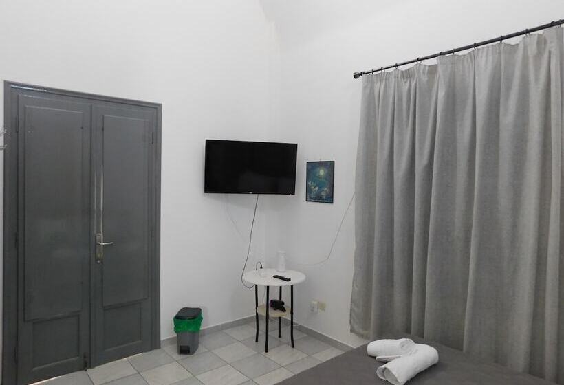 Perissa Art Villa   Kitchen & Washing Machine