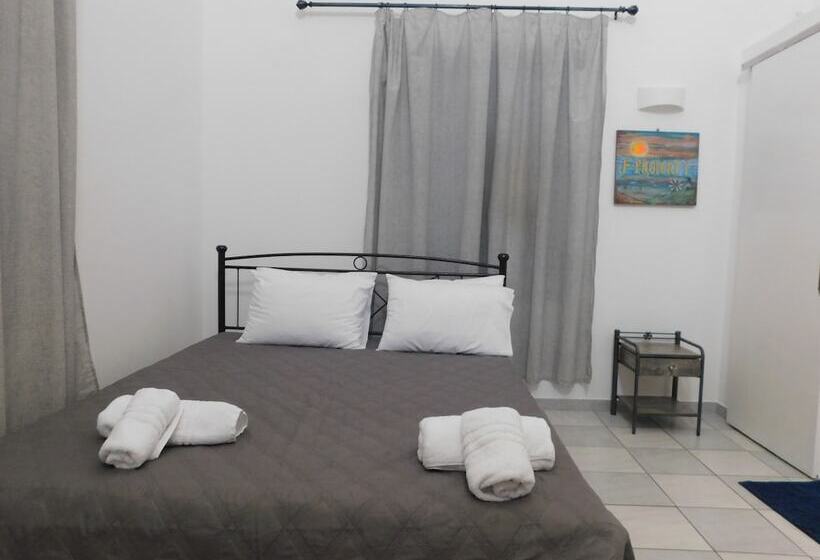 Perissa Art Villa   Kitchen & Washing Machine