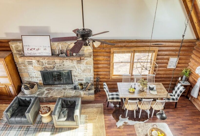 Pine Needle By Avantstay Log Cabin W/ Gorgeous Views, Hot Tub, Patio & Pool Table!