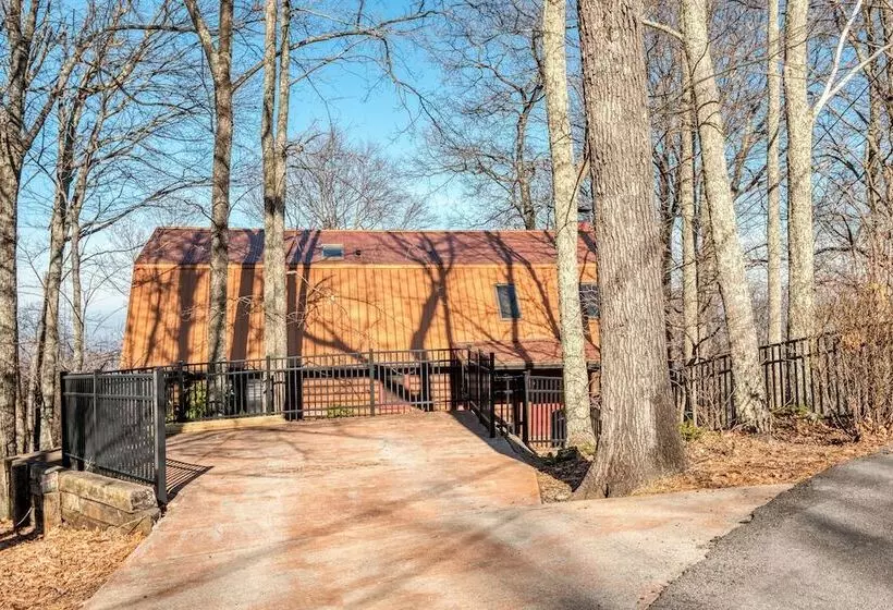 Pine Needle By Avantstay Log Cabin W/ Gorgeous Views, Hot Tub, Patio & Pool Table!