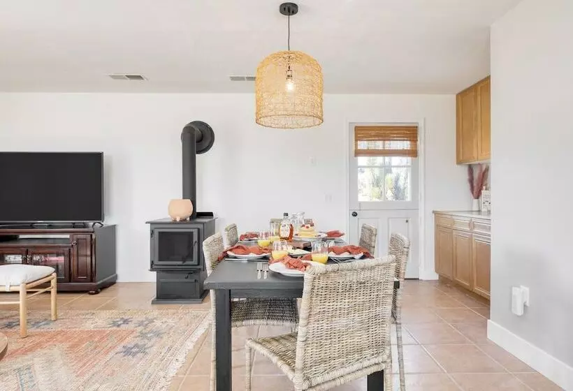 Rhythm By Avantstay Stunning Home W/ Pool, Hot Tub & Sweeping Views
