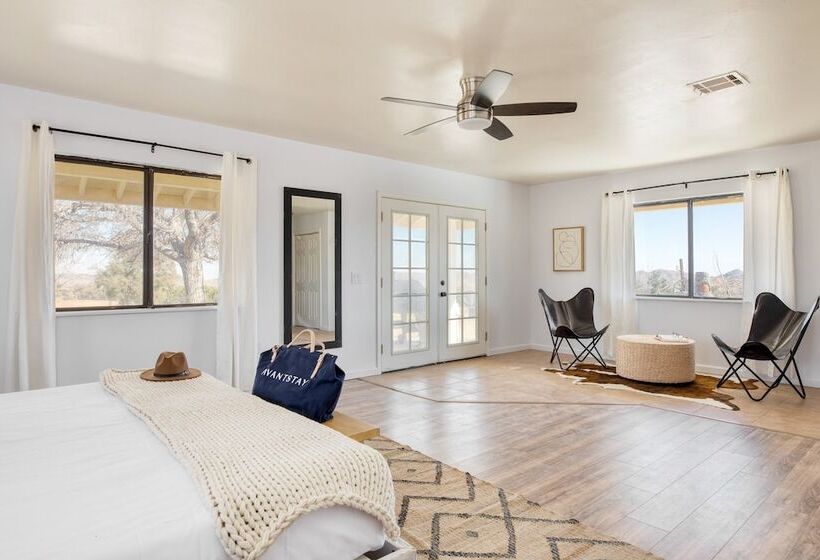 Rhythm By Avantstay Stunning Home W/ Pool, Hot Tub & Sweeping Views