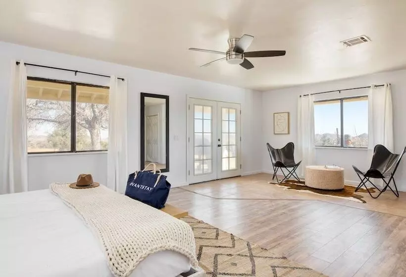 Rhythm By Avantstay Stunning Home W/ Pool, Hot Tub & Sweeping Views