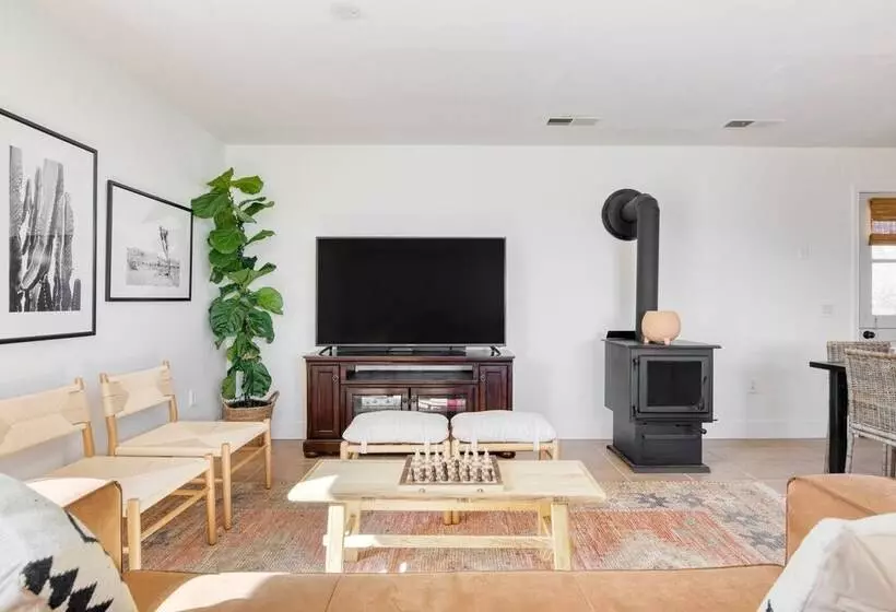 Rhythm By Avantstay Stunning Home W/ Pool, Hot Tub & Sweeping Views
