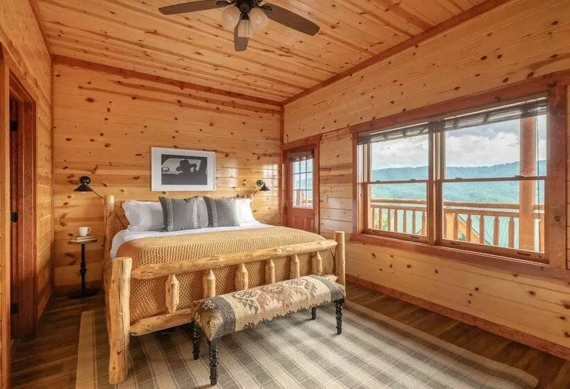 Sugarland By Avantstay Sleeps 28! Home Theatre! Two Hot Tubs! Indoor Pool! Incredible Views!