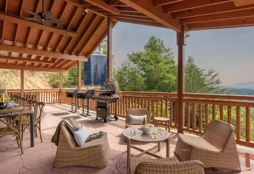 Sugarland By Avantstay Sleeps 28! Home Theatre! Two Hot Tubs! Indoor Pool! Incredible Views!