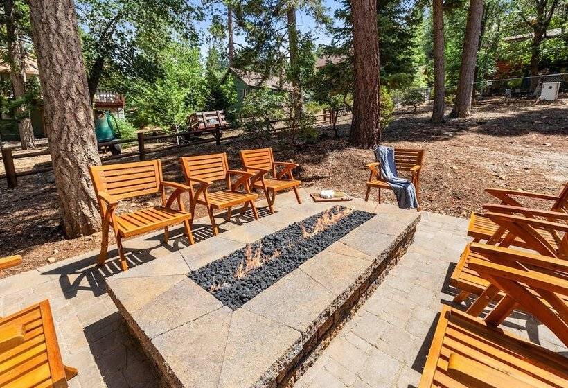 Teddy By Avantstay Majestic Cabin In Big Bear W/ Balcony