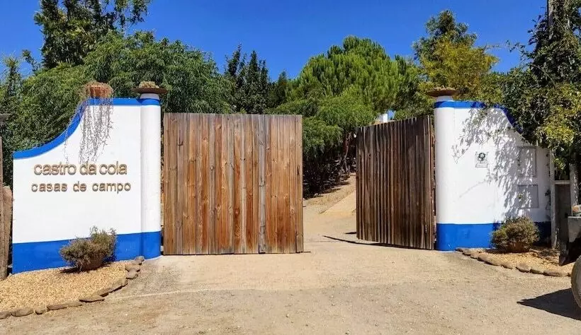 Casas De Campo Do Castro Da Cola