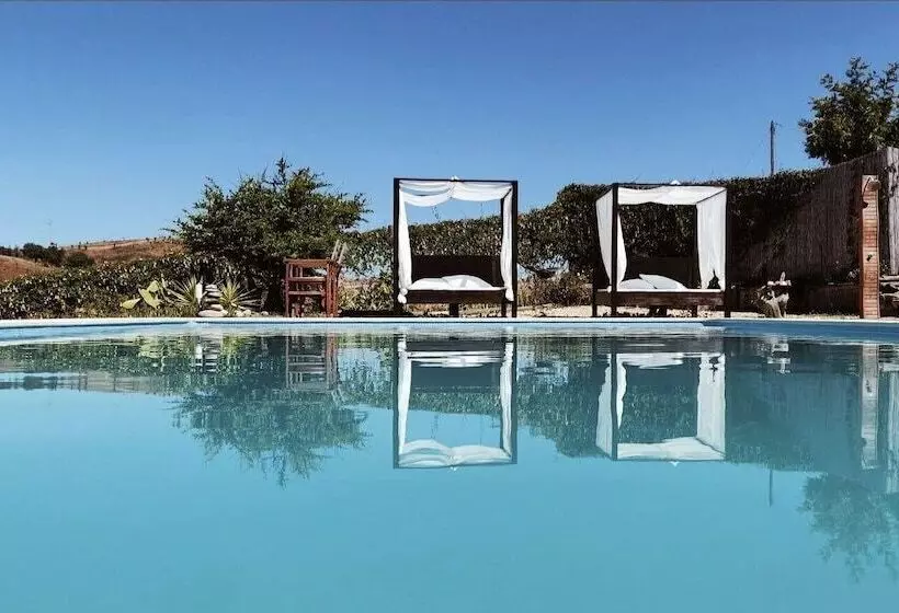 Casas De Campo Do Castro Da Cola