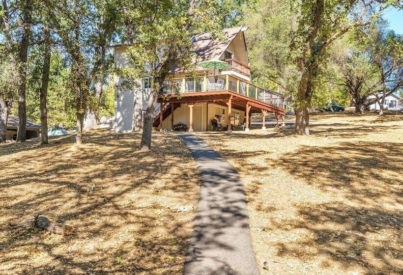 Cozy Cabin On The Cove   Lakefront With Private Dock By Yosemite Region Resorts