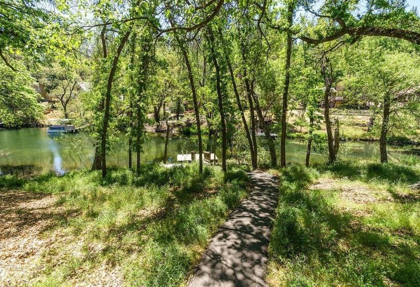 Cozy Cabin On The Cove   Lakefront With Private Dock By Yosemite Region Resorts