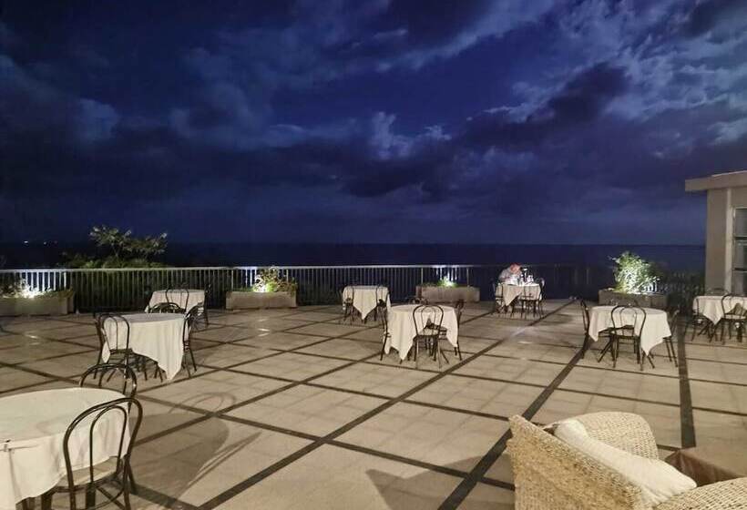 فندق فئة نجمة واحدة Sbarcatore Dei Turchi   Dimore