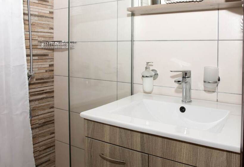 호텔 Argo Rooms   Papadakis