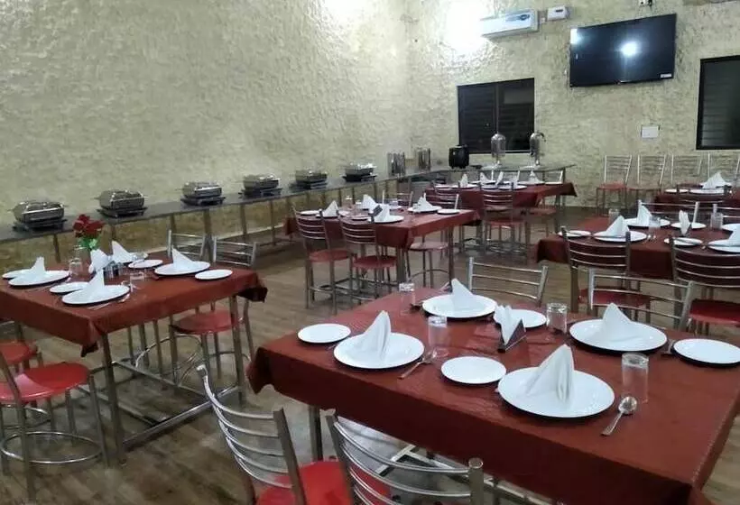 ホテル Brar Tiger Resort