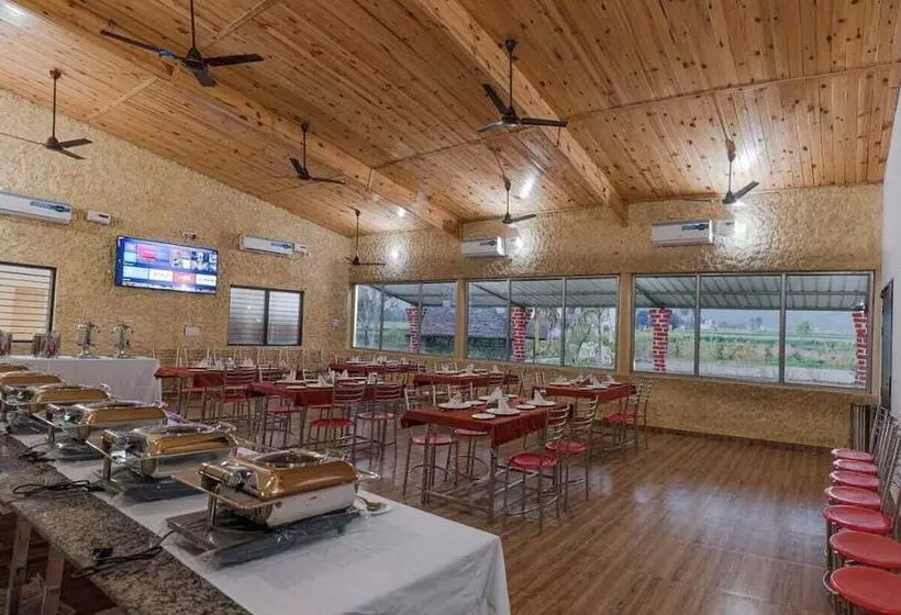 ホテル Brar Tiger Resort