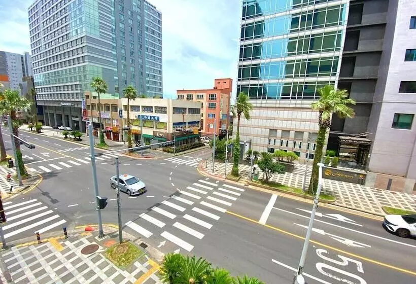 ホテル Bricksstay