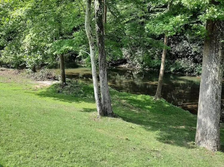 ホテル Hidden Valley Campground