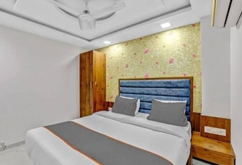 בית מלון כפרי Lux Inn