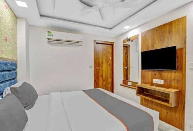 בית מלון כפרי Lux Inn