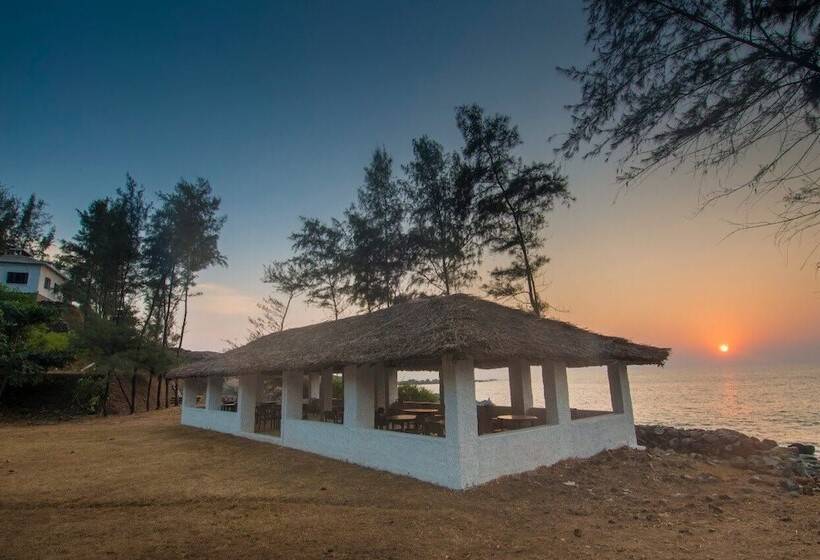 فندق Red Earth Gokarna