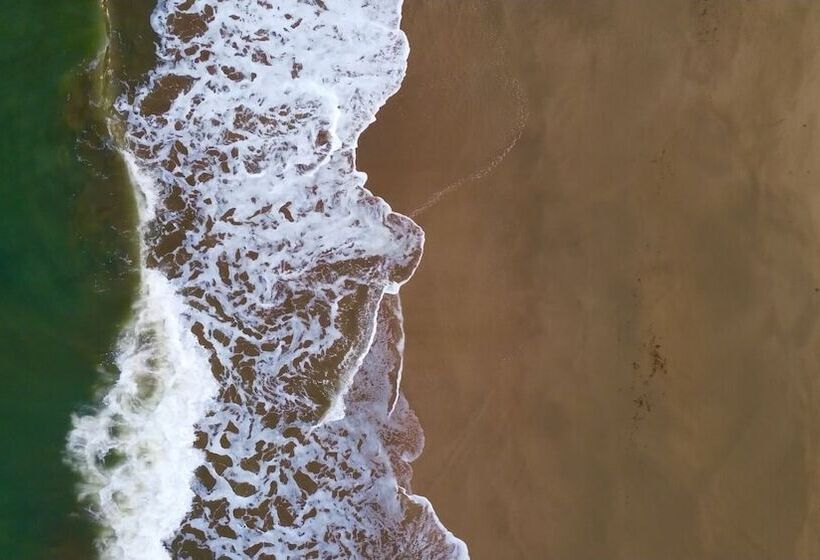 فندق Red Earth Gokarna