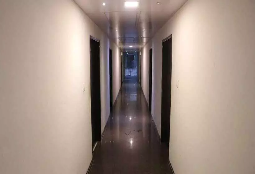 هتل The Black Gold