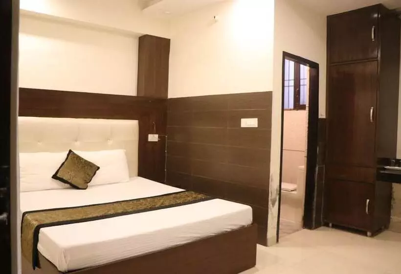 هتل The Black Gold