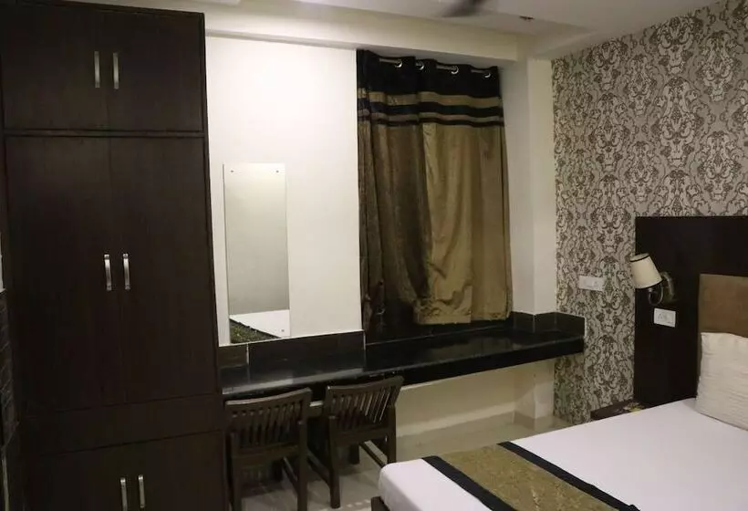 هتل The Black Gold