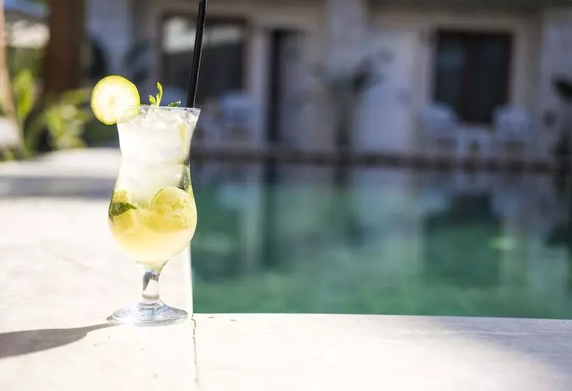 Hotelli Icarus Alacati +16