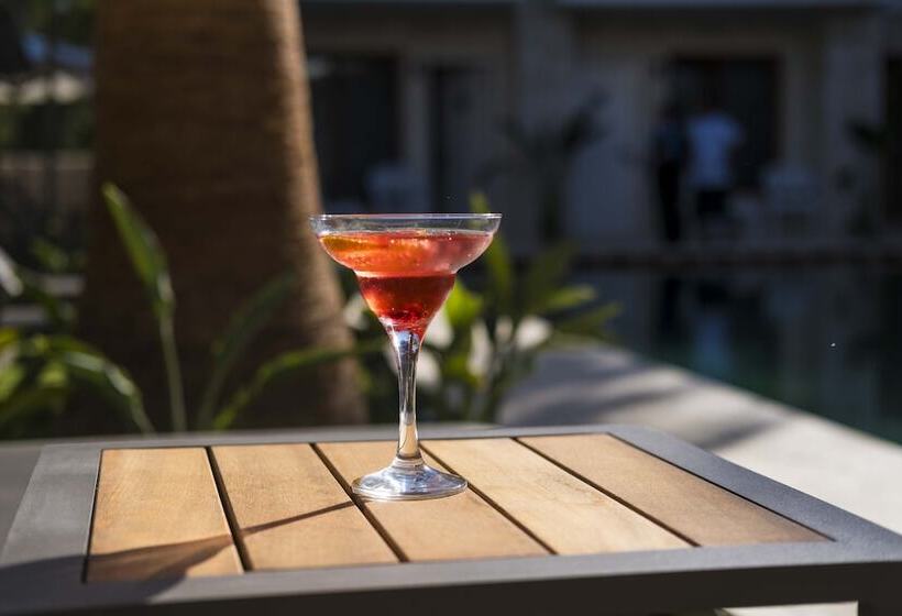 Hotel Icarus Alacati +16