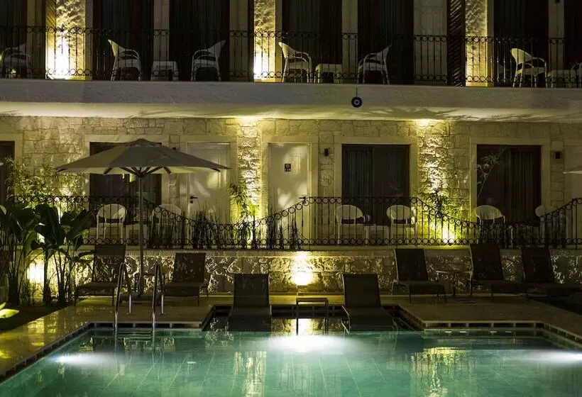 Hotelli Icarus Alacati +16