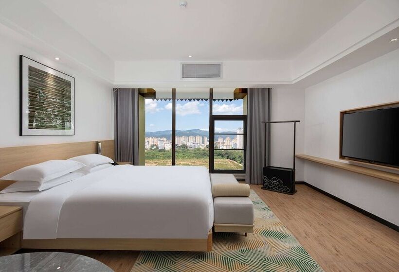 Microtel By Wyndham Xishuangbanna City Center