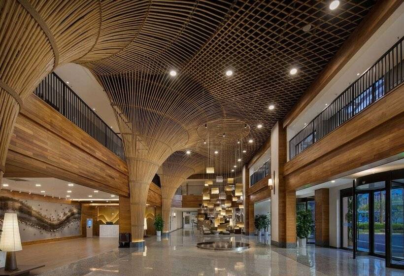 Microtel By Wyndham Xishuangbanna City Center