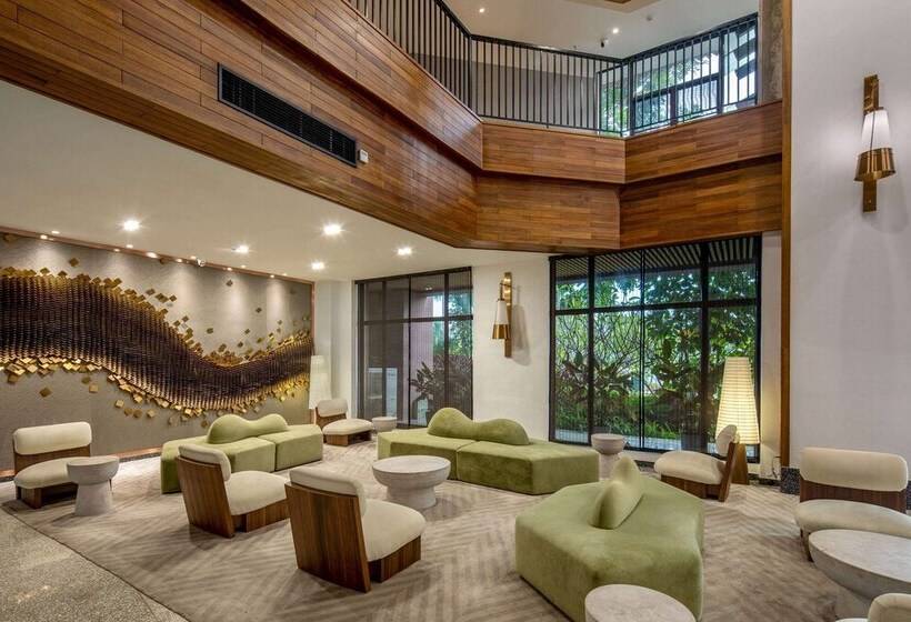 Microtel By Wyndham Xishuangbanna City Center