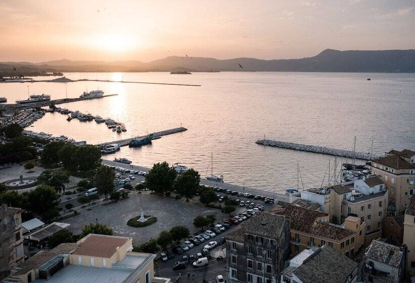 New York Luxury Suites