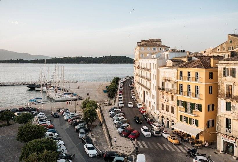 New York Luxury Suites