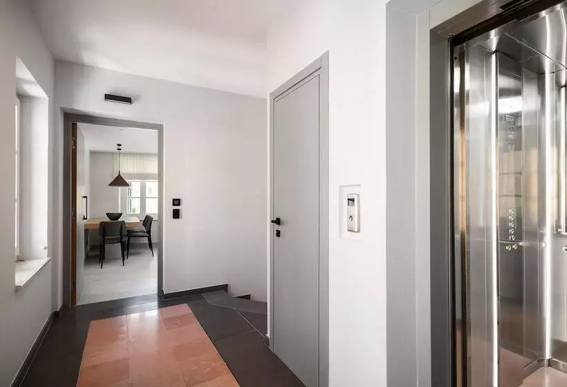 New York Luxury Suites