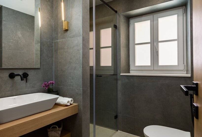 New York Luxury Suites