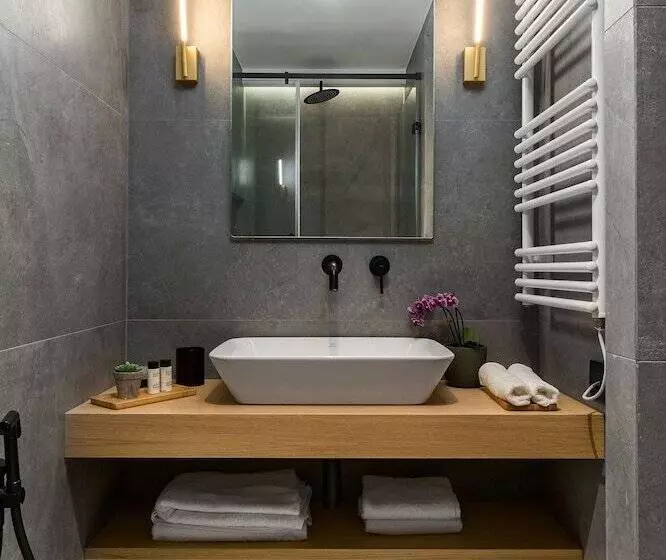 New York Luxury Suites